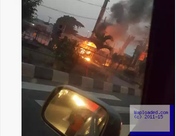 Photos: Commercial Bus Caught Fire In Surulere, Lagos Last Night